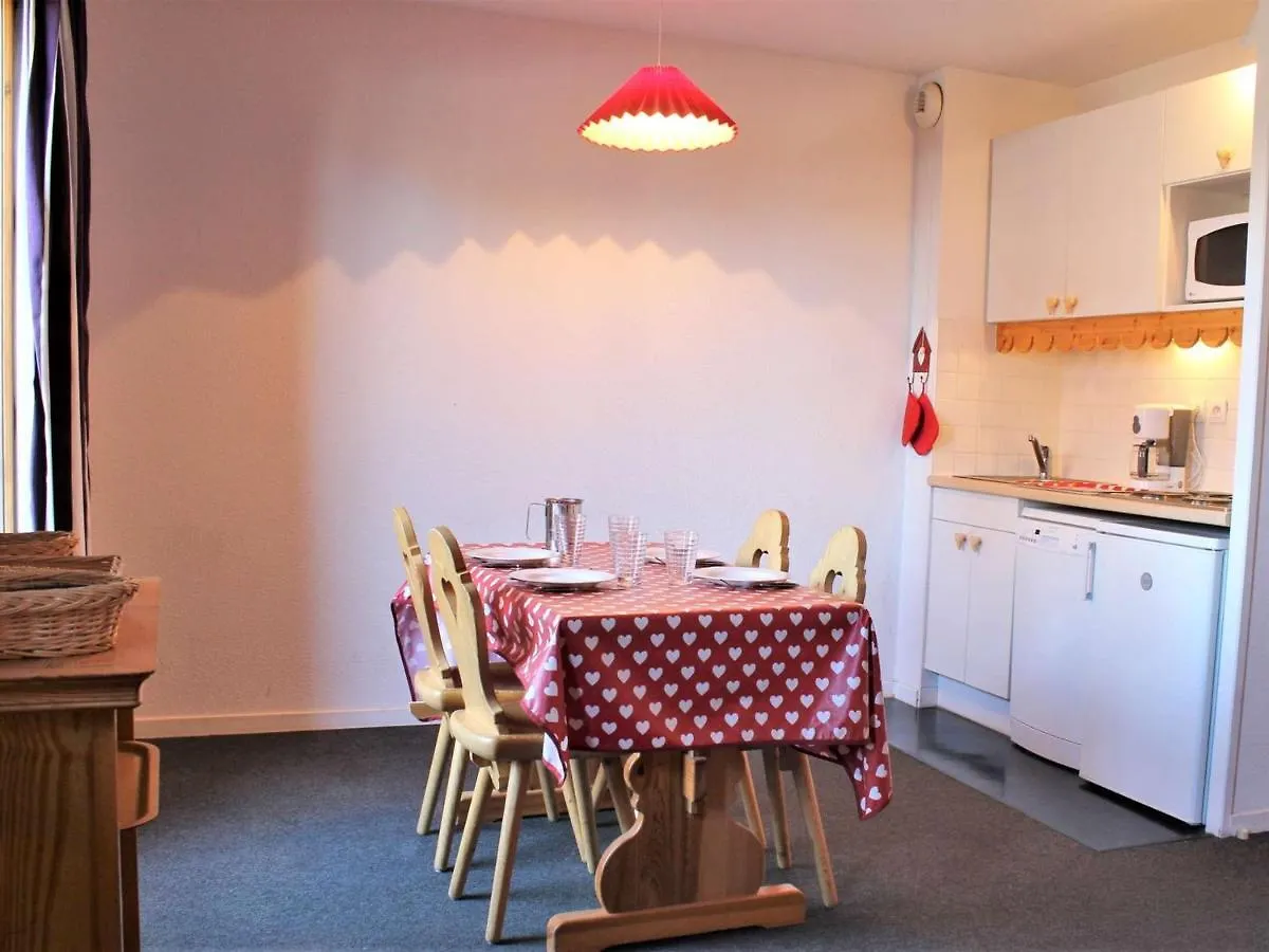 Studio 3 Couchages Pres Des Pistes, Balcon, Piscine, Sauna, Wifi Inclus, Casier A Ski - Risoul 1850 - Fr-1-330-238 Apartment